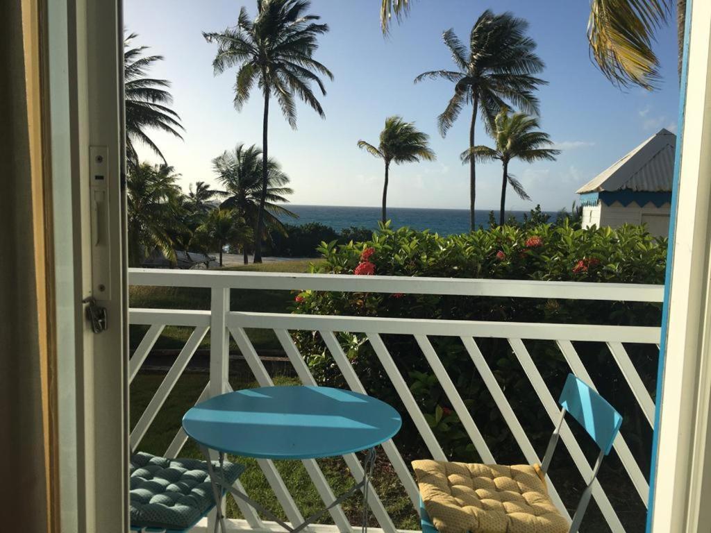Studio balcon vue mer Ti punch kaz Manganao, piscine et plage Saint-Francois  Eksteriør bilde